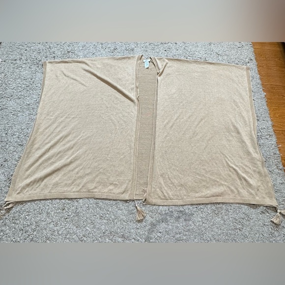 Women’s J.JILL Linen Blend Poncho sleeveless cardigan One Size Tan/Fringe - Picture 6 of 8